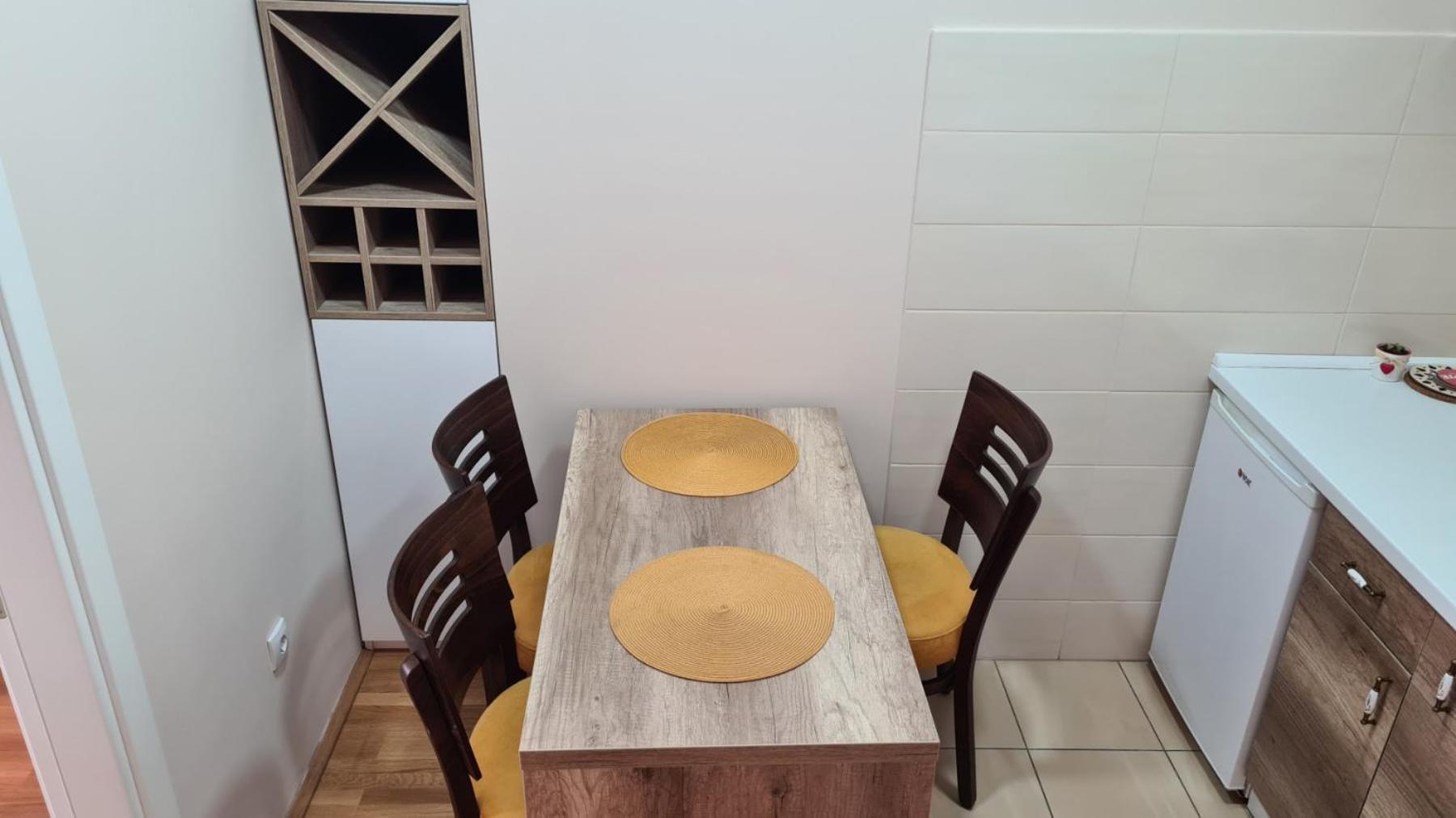 Apartmani Simić Quatro Valjevo Zewnętrze zdjęcie